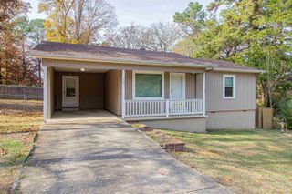 118 Buttercup Ln Lane, Hot Springs, AR 71913