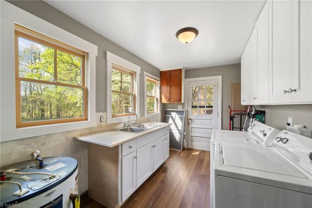 1723 Fork Bixby Road, Advance, NC 27006