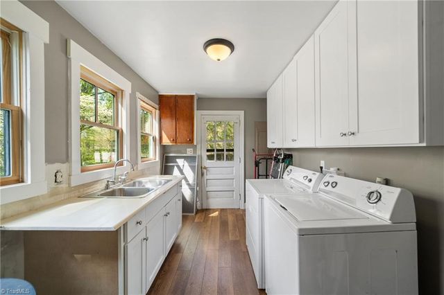1723 Fork Bixby Road, Advance, NC 27006