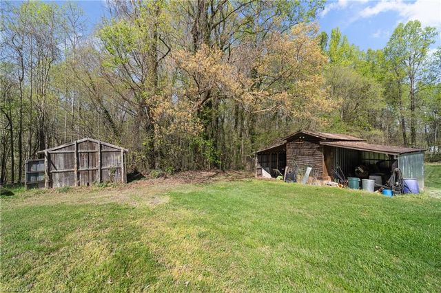 1723 Fork Bixby Road, Advance, NC 27006