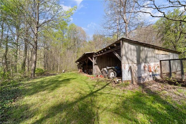 1723 Fork Bixby Road, Advance, NC 27006