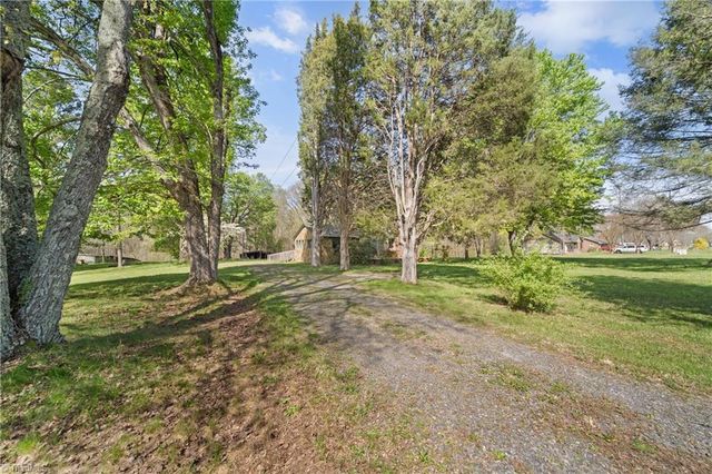 1723 Fork Bixby Road, Advance, NC 27006