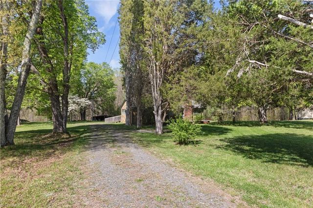 1723 Fork Bixby Road, Advance, NC 27006
