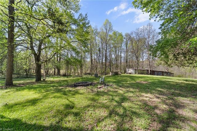 1723 Fork Bixby Road, Advance, NC 27006
