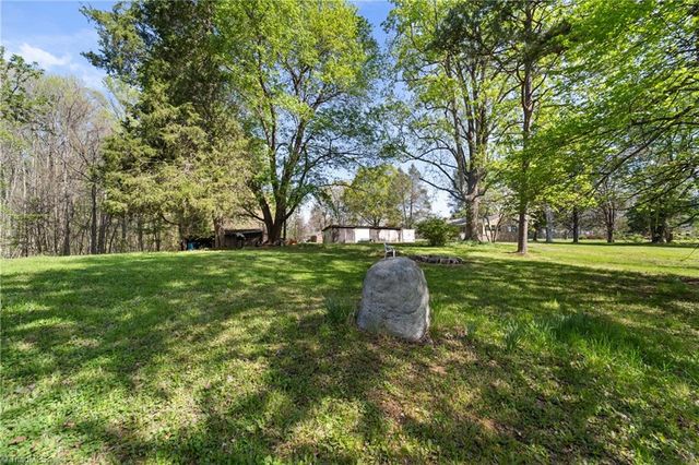 1723 Fork Bixby Road, Advance, NC 27006