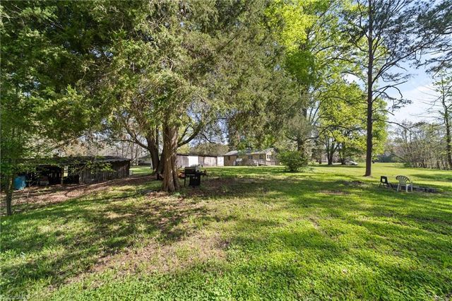 1723 Fork Bixby Road, Advance, NC 27006