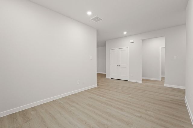 504 Shoreview Drive, Conroe, TX 77303