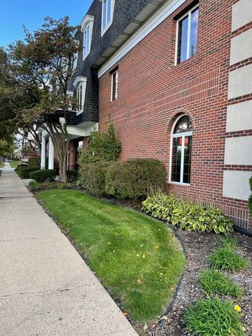 9401 S Pulaski Road 1S, Evergreen Park, IL 60805