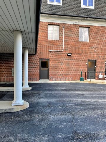 9401 S Pulaski Road 1S, Evergreen Park, IL 60805