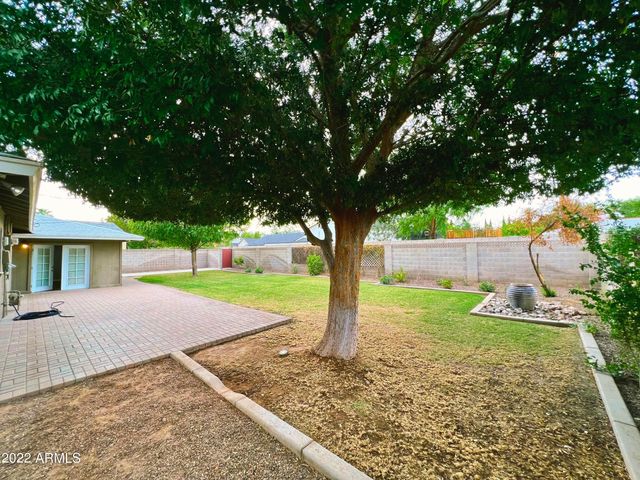 3940 E Glenrosa Avenue, Phoenix, AZ 85018