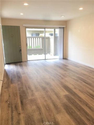 1345 Cabrillo Park, Santa Ana, CA 92701