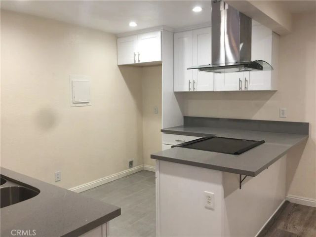 1345 Cabrillo Park, Santa Ana, CA 92701