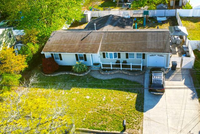 1009 Monty Road, Toms River, NJ 08753