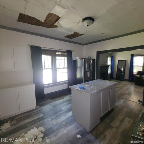 1321 Kearsley Park Boulevard, Flint, MI 48506