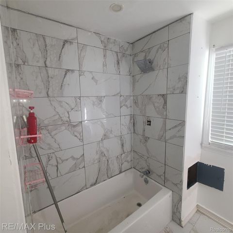 1321 Kearsley Park Boulevard, Flint, MI 48506