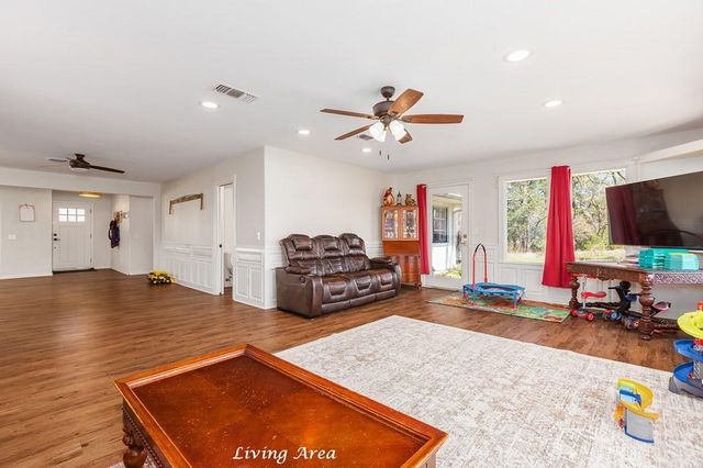 2122 Paul Avenue, Lufkin, TX 75901