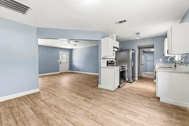 6319 Mohawk Street, Houston, TX 77016