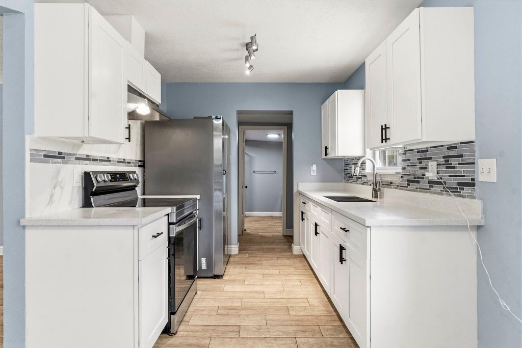 6319 Mohawk Street, Houston, TX 77016