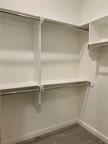 402 Red Robin Street, Centerton, AR 72719