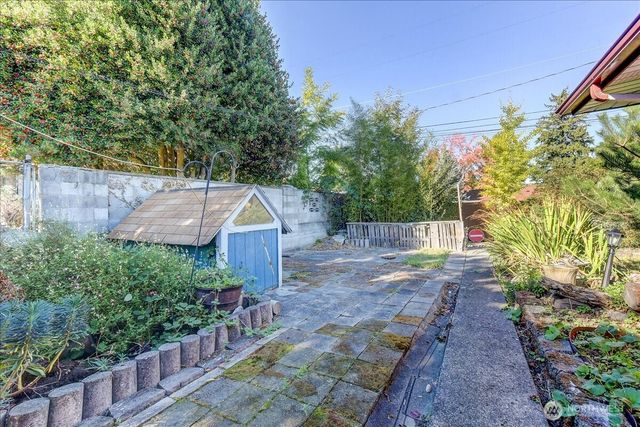 1025 E 53rd Street, Tacoma, WA 98404