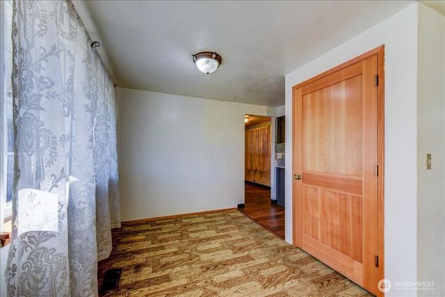 1025 E 53rd Street, Tacoma, WA 98404