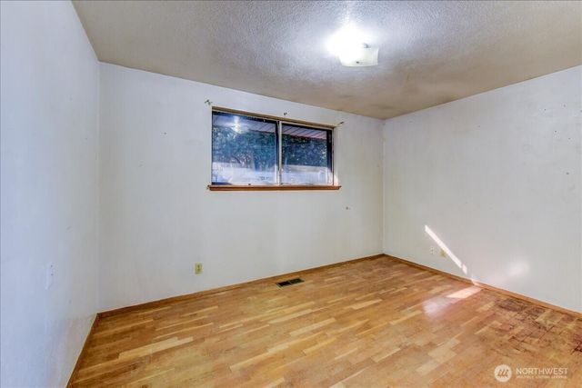 1025 E 53rd Street, Tacoma, WA 98404