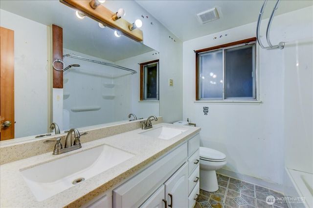 1025 E 53rd Street, Tacoma, WA 98404