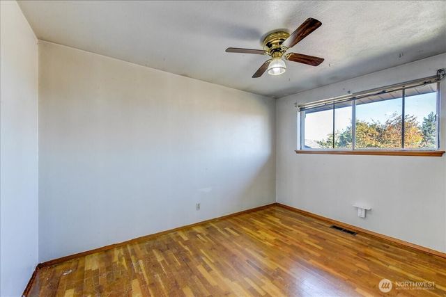 1025 E 53rd Street, Tacoma, WA 98404