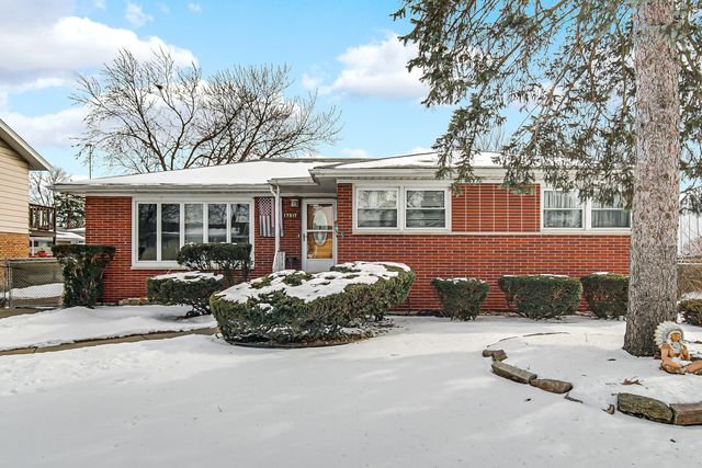 17517 Shirley Drive, Lansing, IL 60438