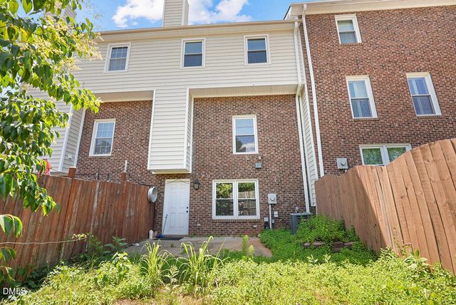 6102 Highcastle Court, Raleigh, NC 27613
