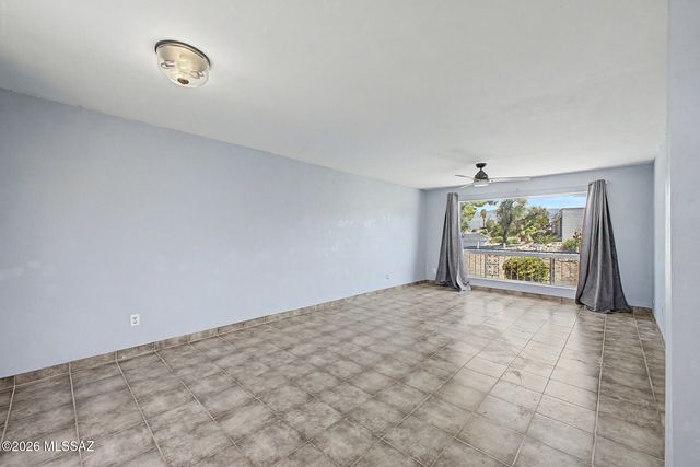961 N Camino Las Solanas, Tucson, AZ 85710