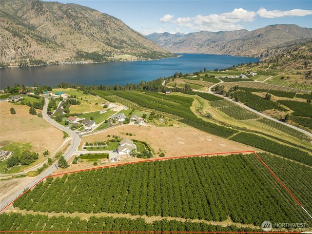 950 Loop Avenue, Manson, WA 98831