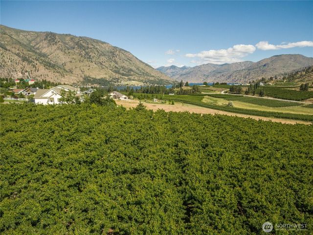 950 Loop Avenue, Manson, WA 98831