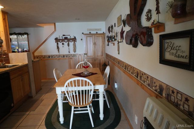 14998 N Superior Road, Houghton, MI 49931