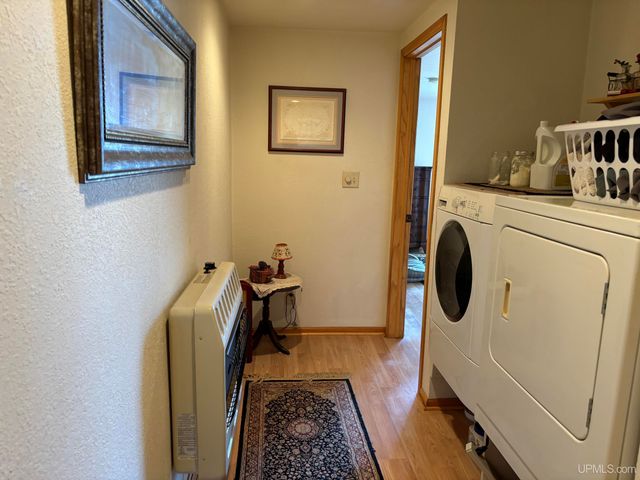 14998 N Superior Road, Houghton, MI 49931