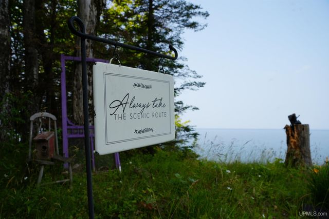 14998 N Superior Road, Houghton, MI 49931
