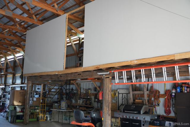 14998 N Superior Road, Houghton, MI 49931