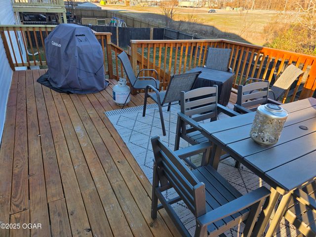 3521 Lusk Drive, Neosho, MO 64850