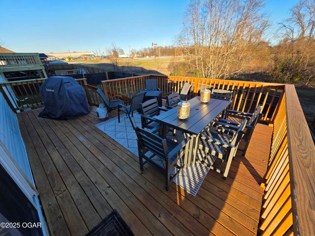 3521 Lusk Drive, Neosho, MO 64850