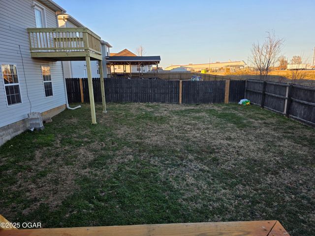 3521 Lusk Drive, Neosho, MO 64850