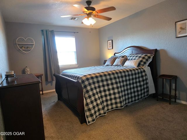 3521 Lusk Drive, Neosho, MO 64850