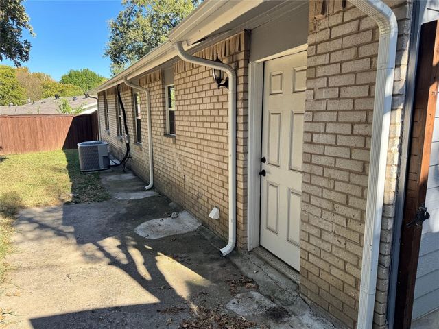 2441 Lindale Lane, Mesquite, TX 75149