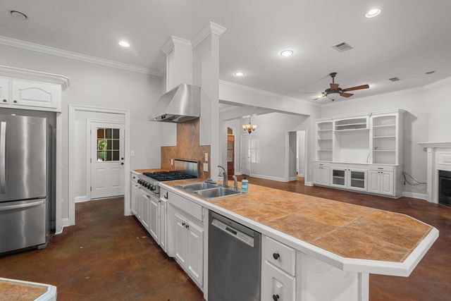 212 Morrell, Hattiesburg, MS 39402