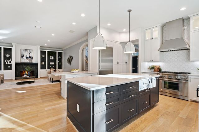 4816 Bellview Street, Bellaire, TX 77401