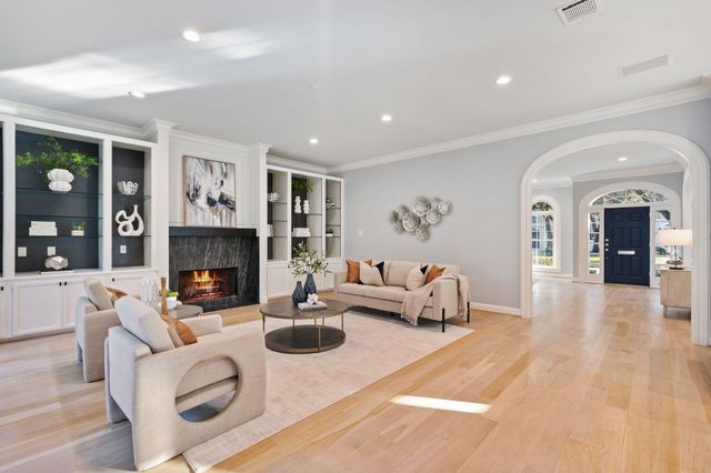 4816 Bellview Street, Bellaire, TX 77401