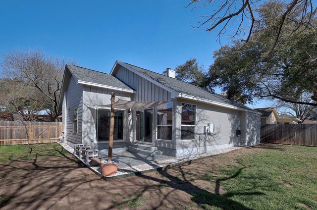 2207 Raintree PATH, Round Rock, TX 78664