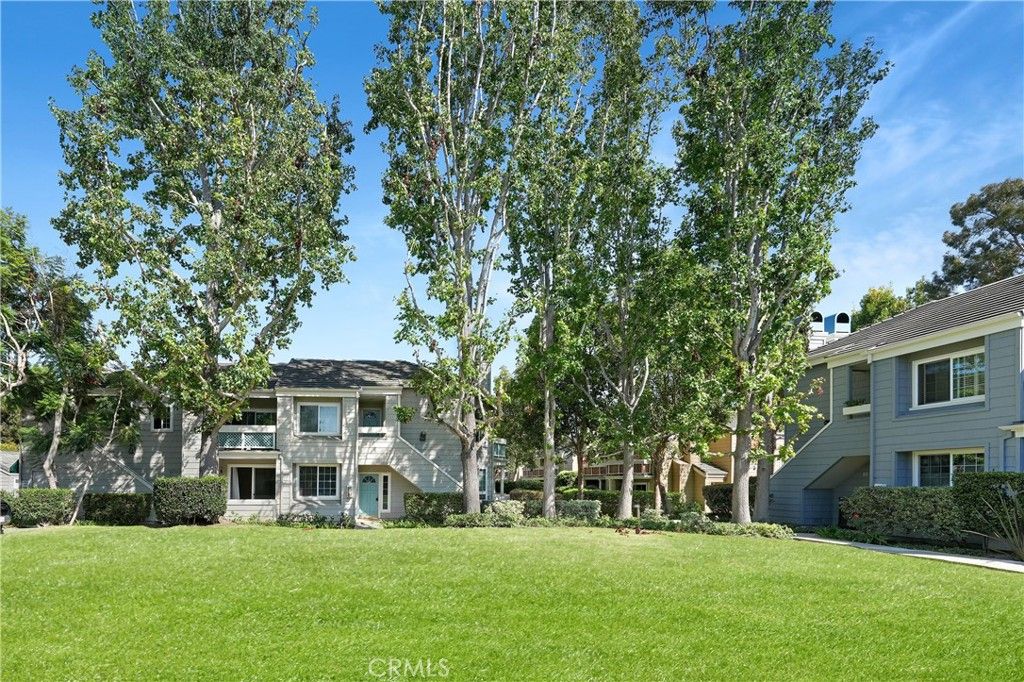 7532 Seaspring 104, Huntington Beach, CA 92648 — photo 2