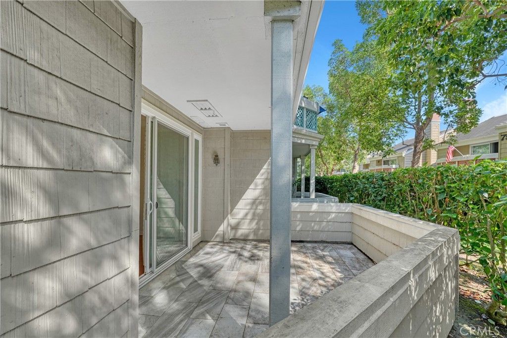 7532 Seaspring 104, Huntington Beach, CA 92648 — photo 4