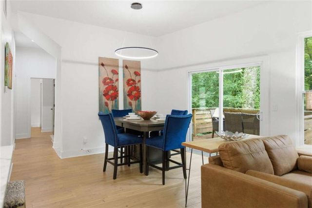 977 Fleetwood Circle, Atlanta, GA 30311