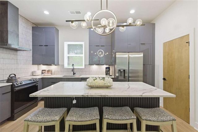 977 Fleetwood Circle, Atlanta, GA 30311